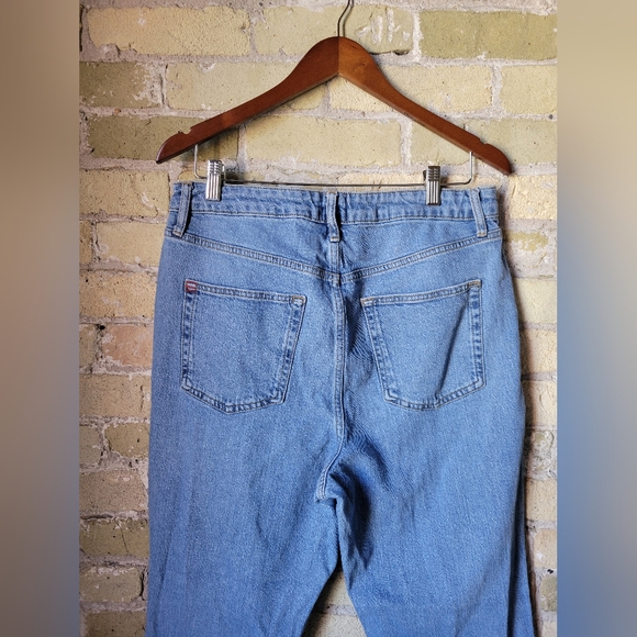 Urban Outfitters BDG Straight Kick High Rise Jeans Size 33 - Picture 4 of 7